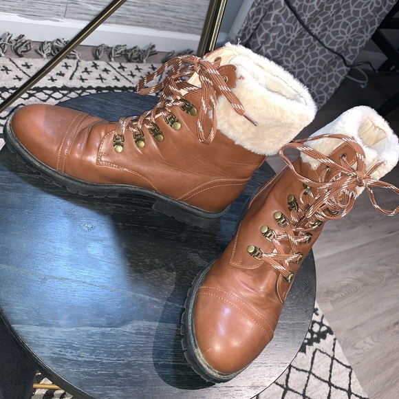 Brown combat boots - Picture 1 of 3